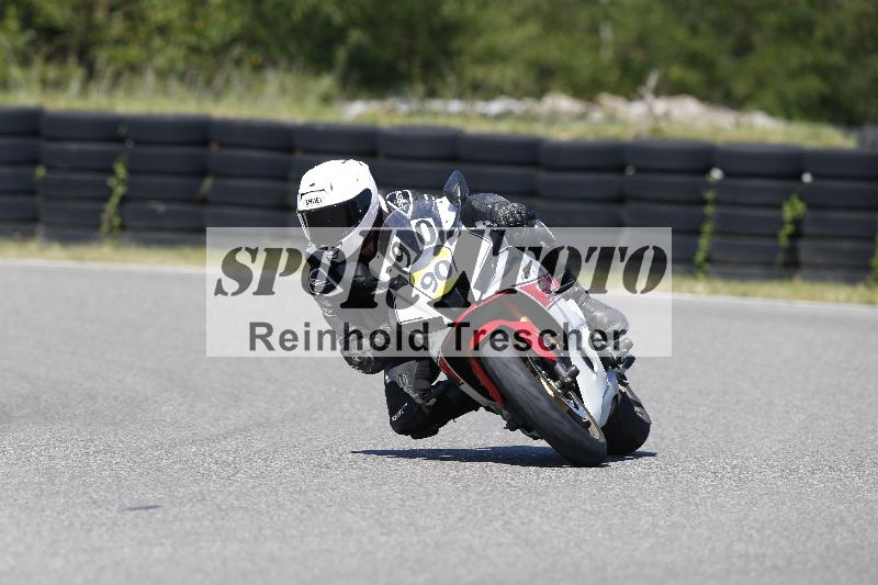 Archiv-2025/48 25.08.2025 Cornu Master School ADR/blau-bleu/90